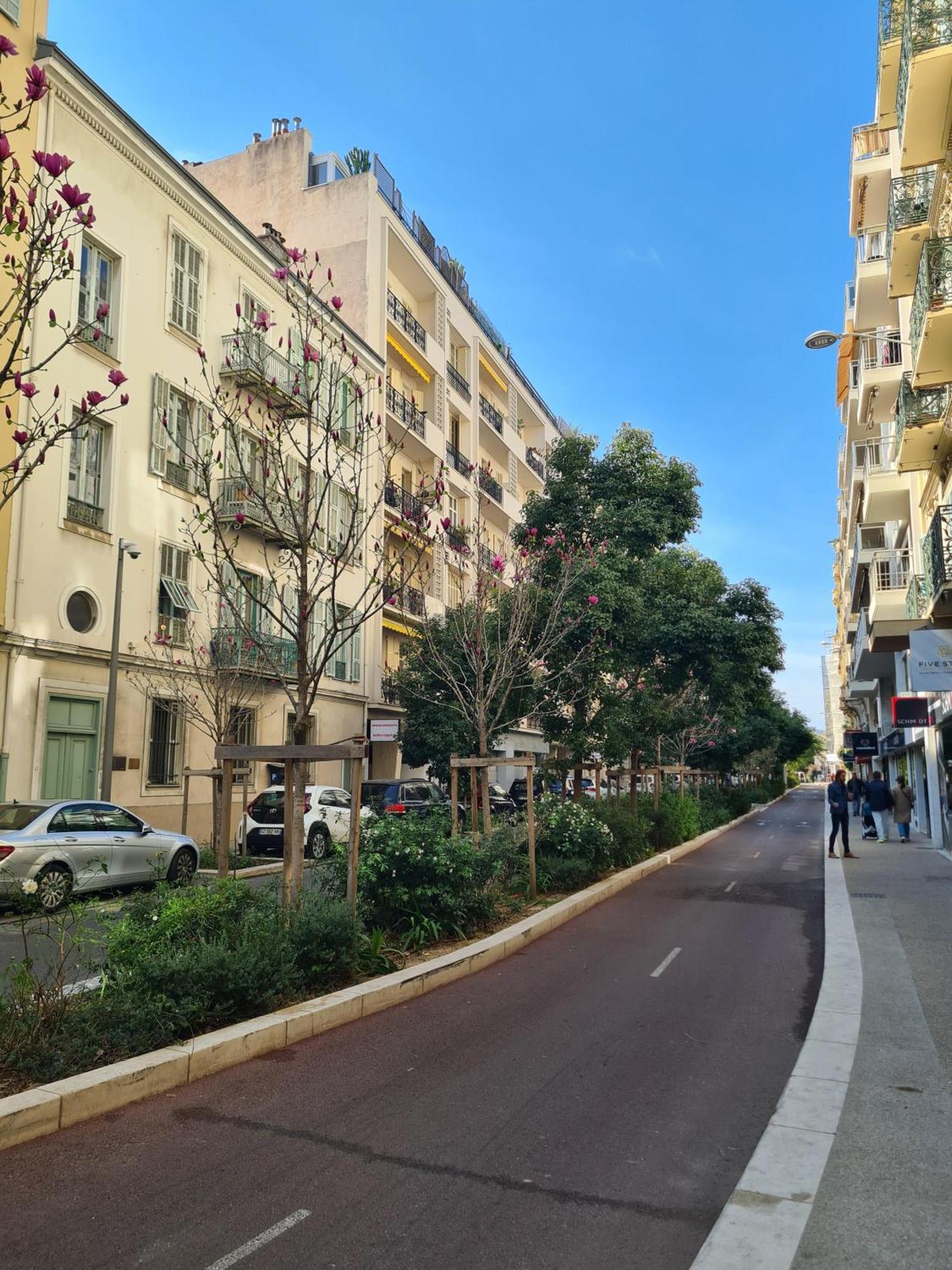 Sun, Style And Comfort - 2br In Center With Terrace & Garage Nizza